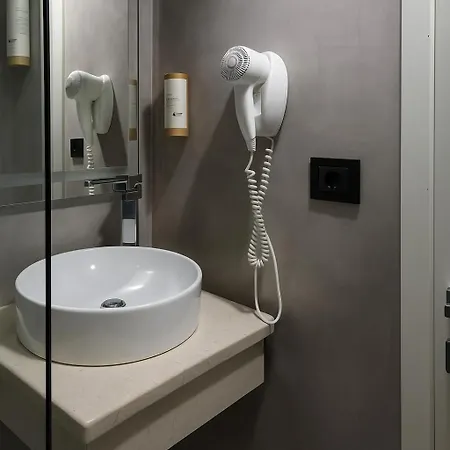 Velmar Golem (Tirana)