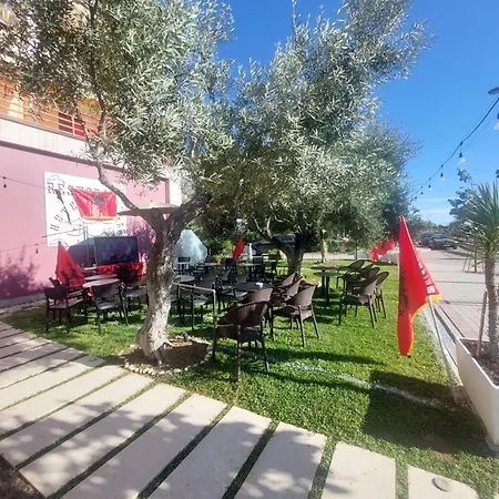 Hotel Velmar Golem (Tirana)