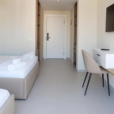 Hotel Velmar *